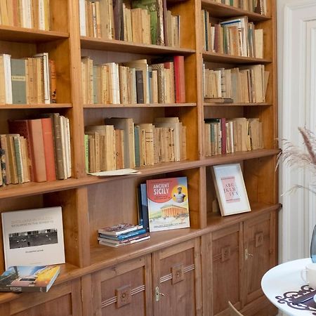 Sognalibro Bed And Books Bed and Breakfast Ραγκούσα Εξωτερικό φωτογραφία