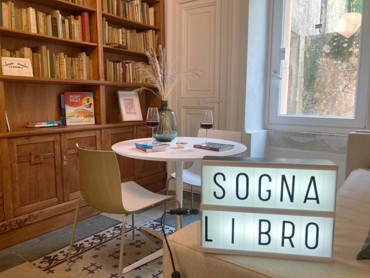 Sognalibro Bed And Books Bed and Breakfast Ραγκούσα Εξωτερικό φωτογραφία